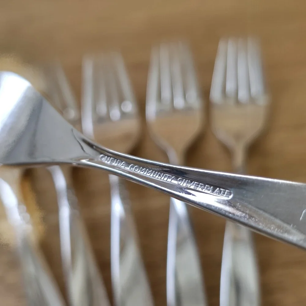 Set Of 6 Oneida Community Winsome Silverplate Forks 7 1/4